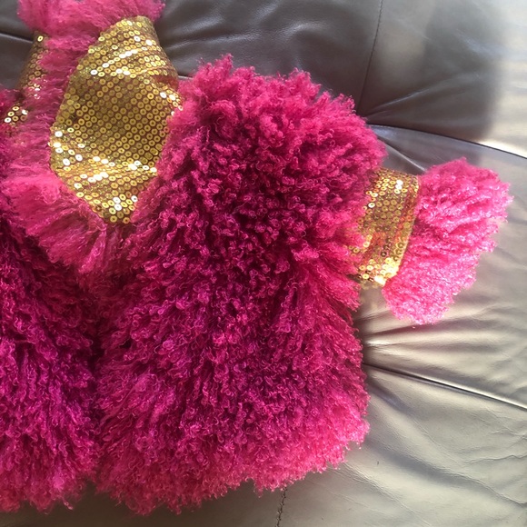 Hot pink Saks faux fur shaw/short jkt - Picture 5 of 5